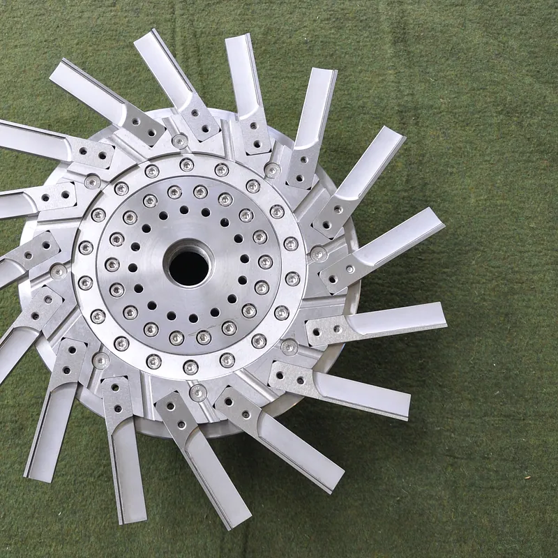 Pelletizer Cutter Hub fitted with multiple complete Pelletizing Knives